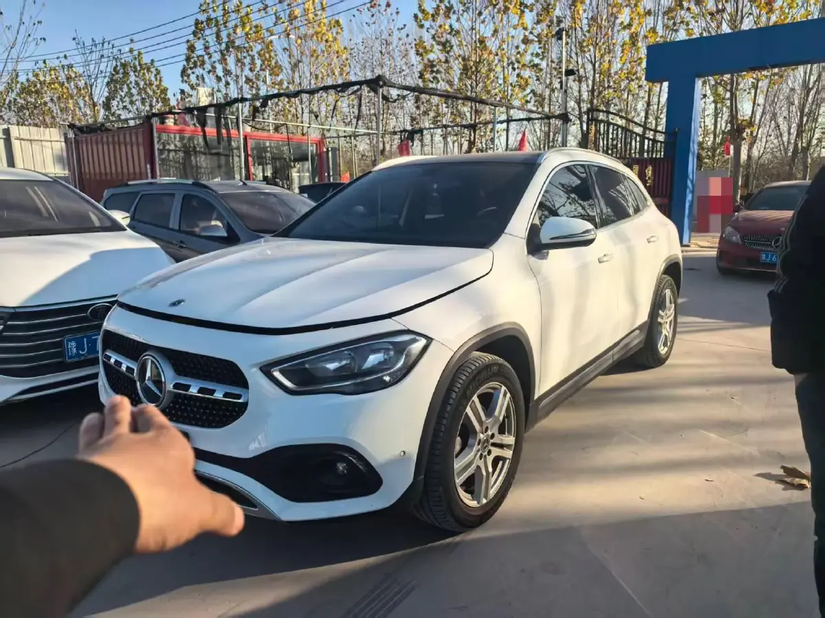 2020 Mercedes-Benz GLA Class 1.3T 136HP L4 7DCT