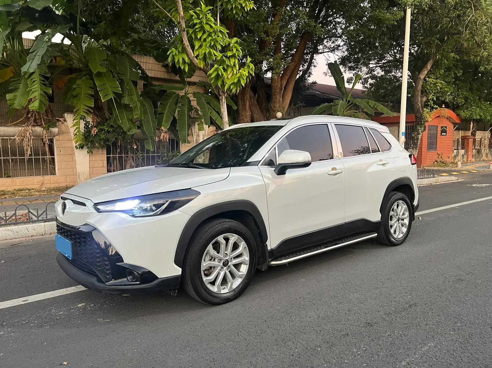 2022 TOYOTA FRONTLANDER view 1