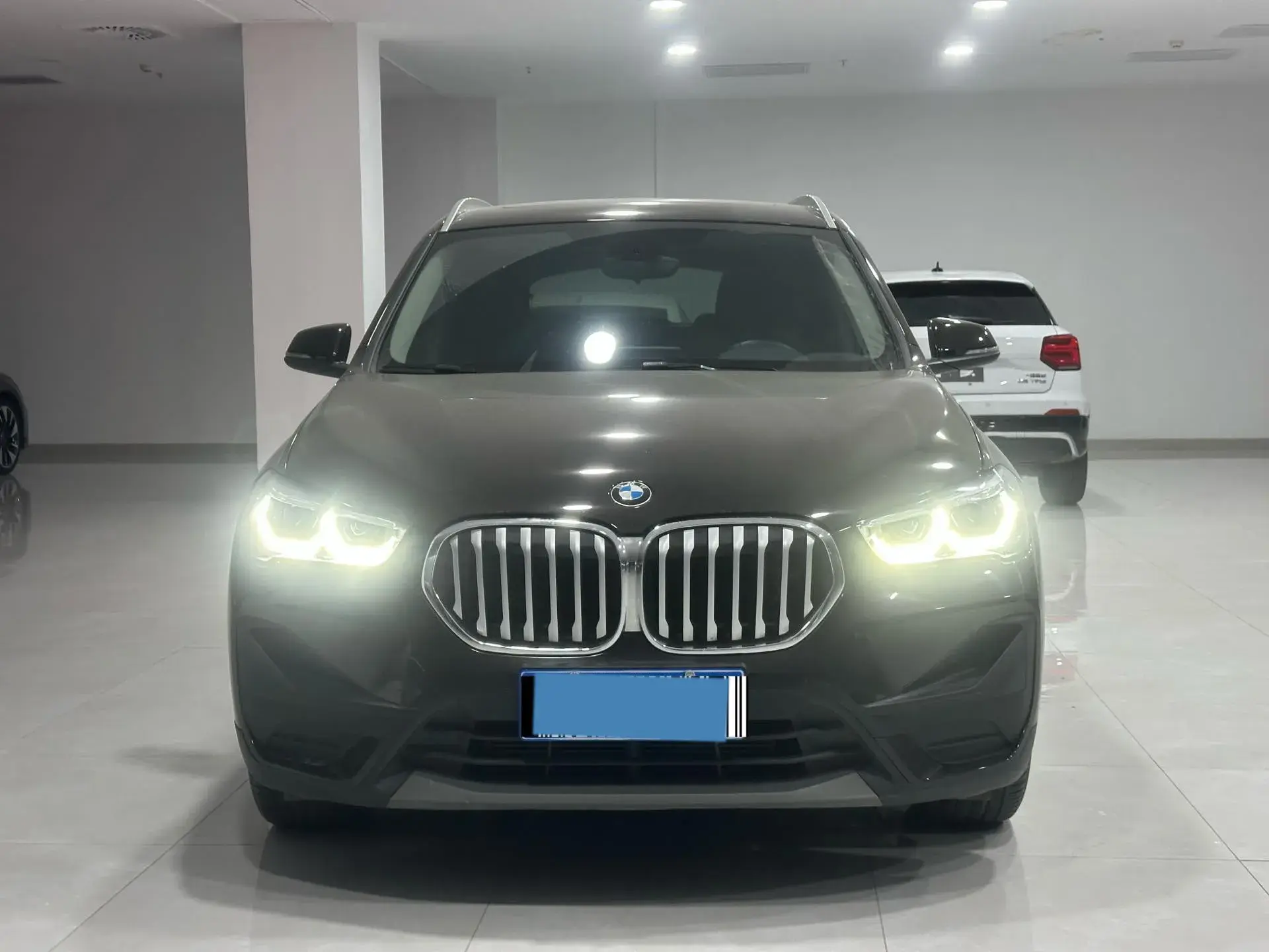 2021 BMW X1 thumbnail 2