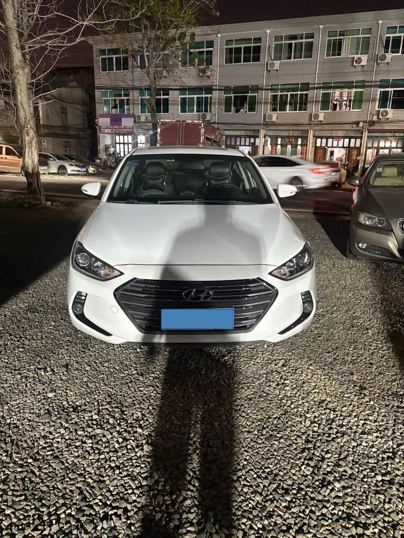 2016 HYUNDAI ELANTRA thumbnail 2