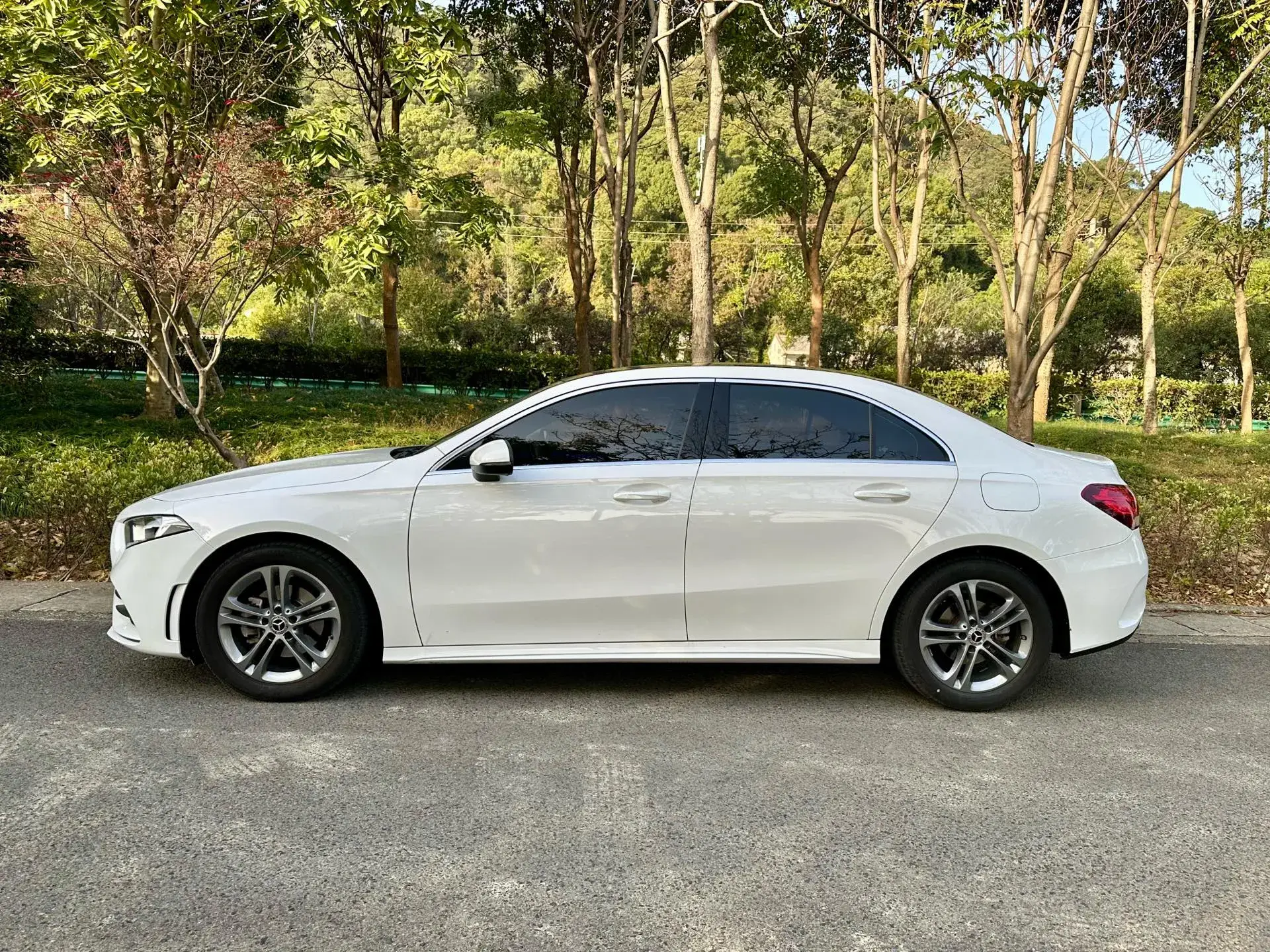 2022 MERCEDES-BENZ A thumbnail 4