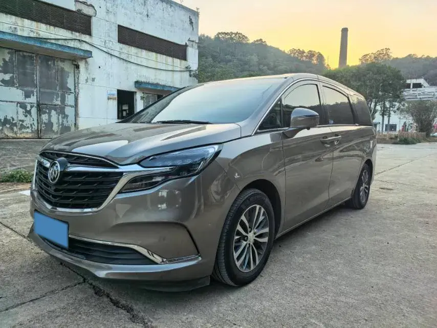 2021 BUICK GL8 view 1