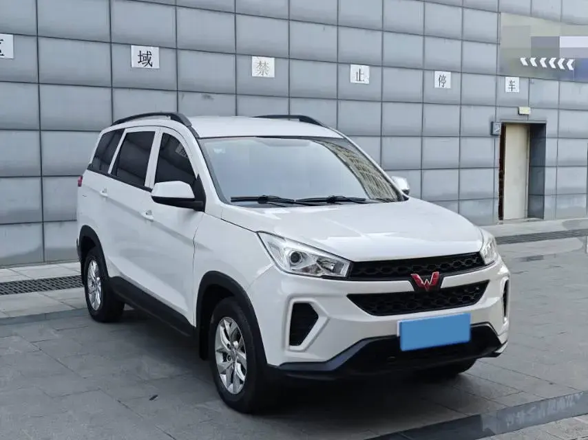 2019 WULING HONGGUANG thumbnail 3