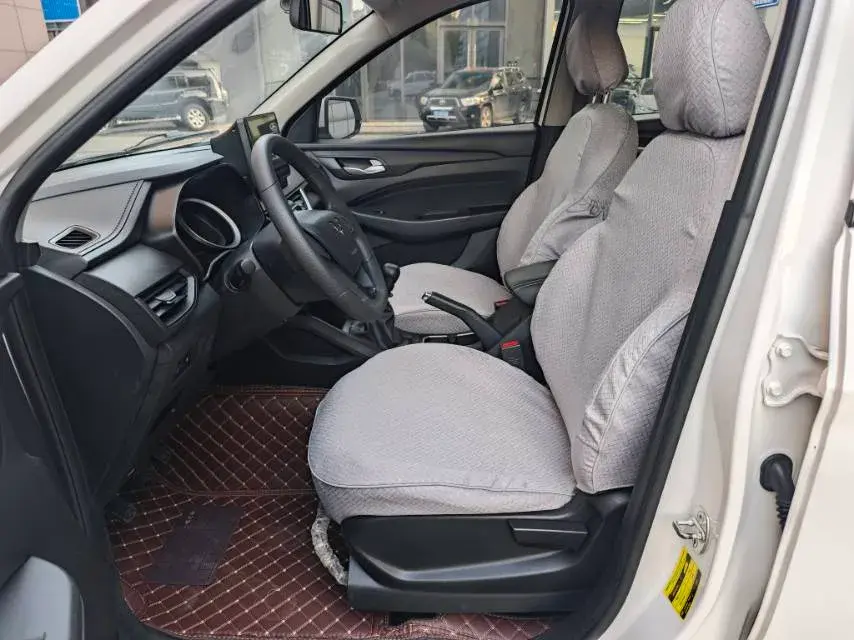 2019 WULING HONGGUANG thumbnail 4