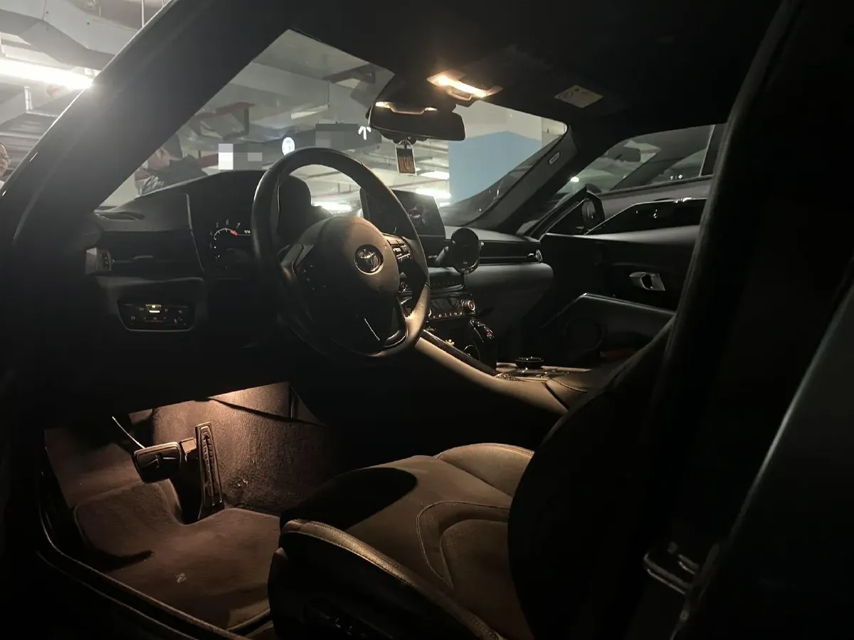 2022 Toyota Supra 3.0T 340HP L6 8AT,autocango,china used car exporter,china ev exporter,chinese used car exporter,chinese used ev exporter