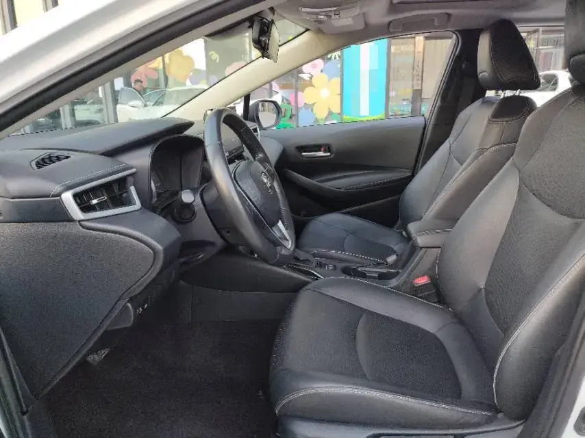 2019 TOYOTA COROLLA thumbnail 4