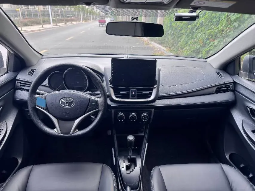 2022 Toyota Yaris L 1.5L 112HP L4 CVT,autocango,china used car exporter,china ev exporter,chinese used car exporter,chinese used ev exporter