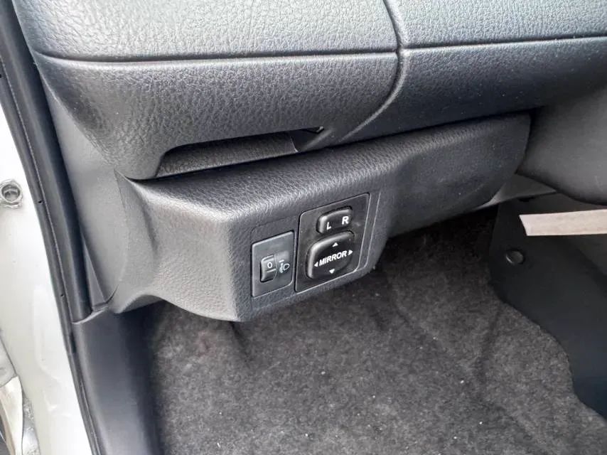 2022 Toyota Yaris L 1.5L 112HP L4 CVT,autocango,china used car exporter,china ev exporter,chinese used car exporter,chinese used ev exporter