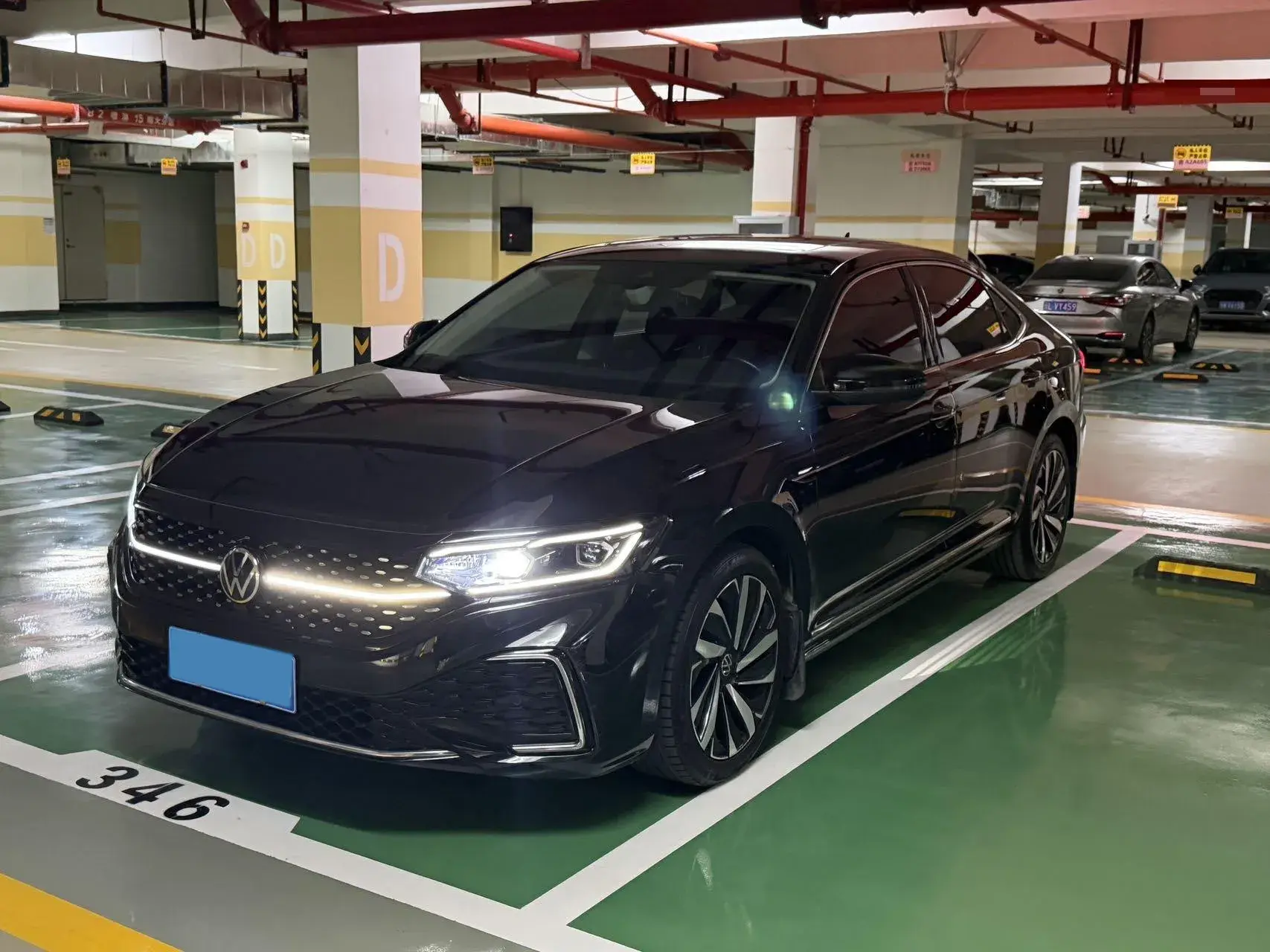 2022 VOLKSWAGEN PASSAT view 1