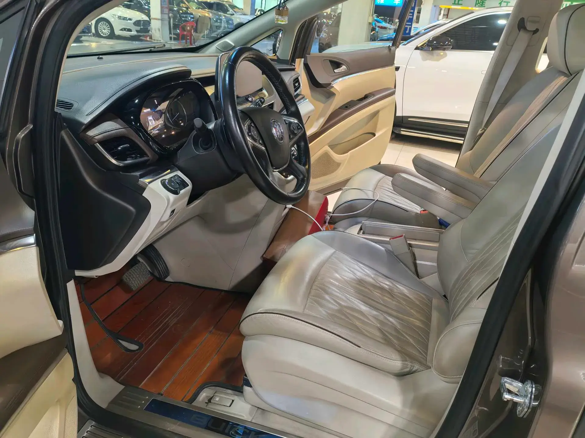 2022 BUICK GL8 thumbnail 4