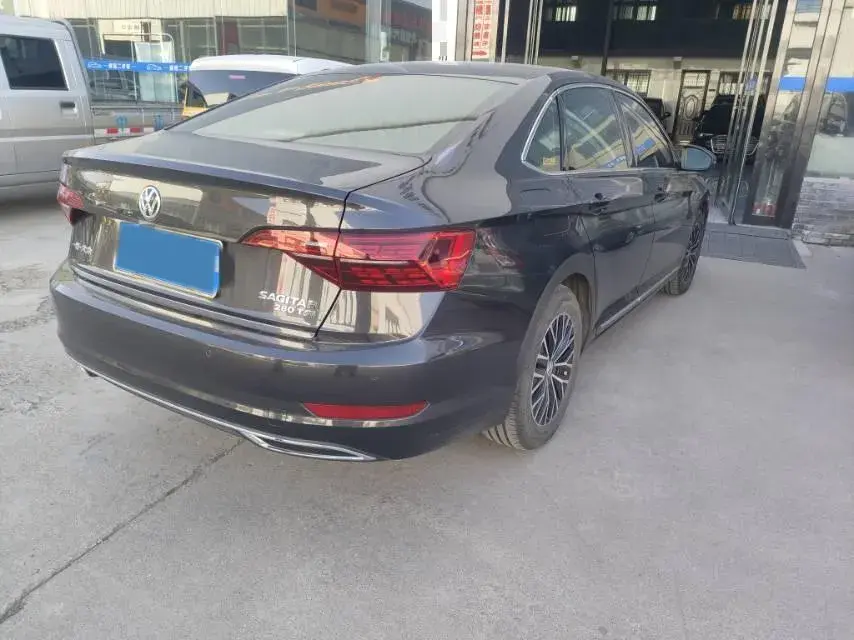 2019 VOLKSWAGEN SAGITAR thumbnail 3