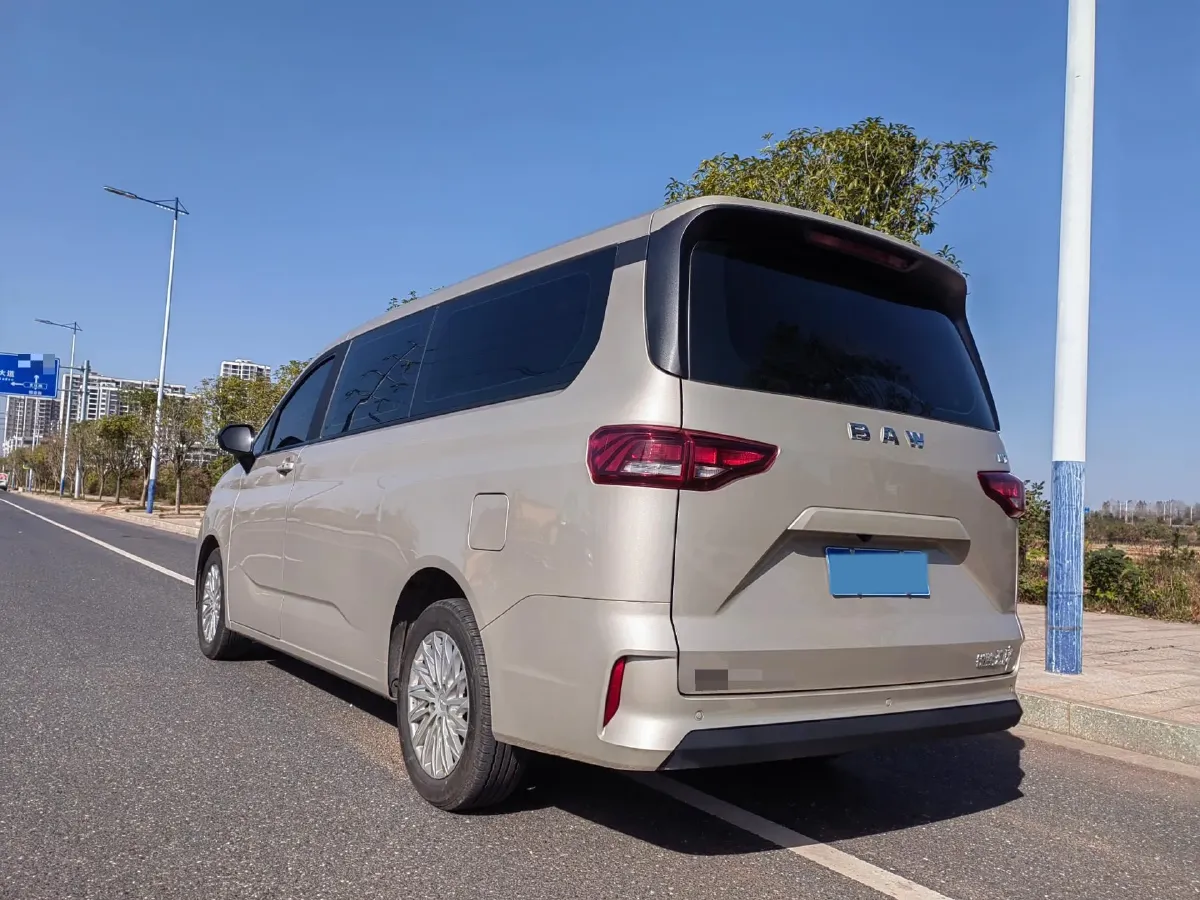 2023 BAW RuiSheng Trump M7 2.0L 144HP L4 8AT,autocango,china used car exporter,china ev exporter,chinese used car exporter,chinese used ev exporter