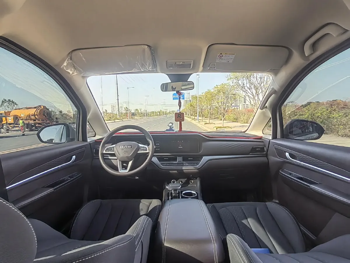 2023 BAW RuiSheng Trump M7 2.0L 144HP L4 8AT,autocango,china used car exporter,china ev exporter,chinese used car exporter,chinese used ev exporter