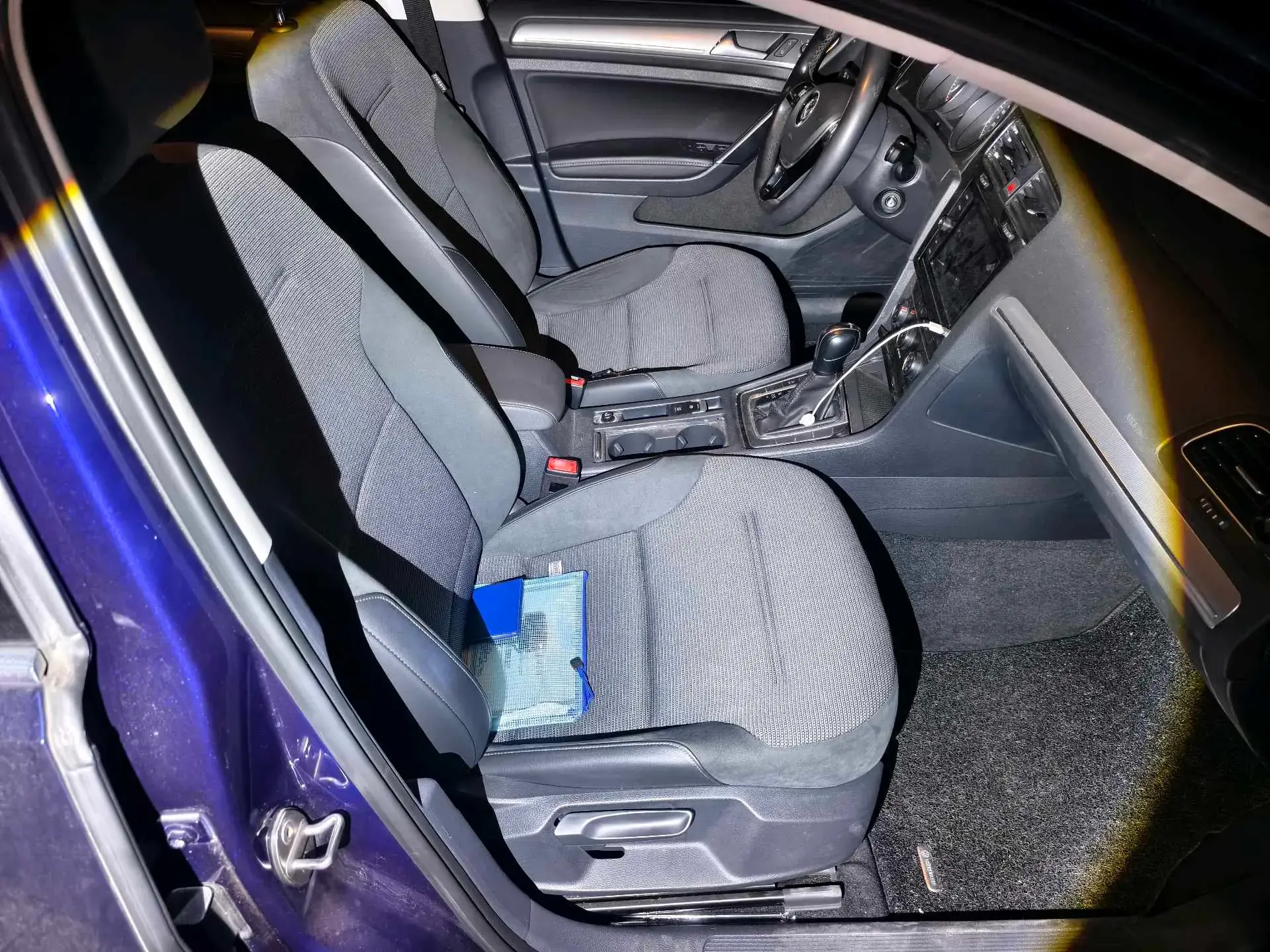 2019 VOLKSWAGEN GOLF thumbnail 4