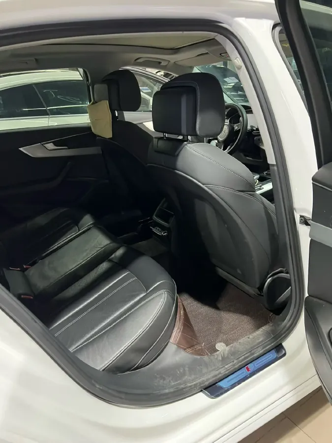 2020 Audi A4L 2.0T 150HP L4 7DCT,autocango,china used car exporter,china ev exporter,chinese used car exporter,chinese used ev exporter