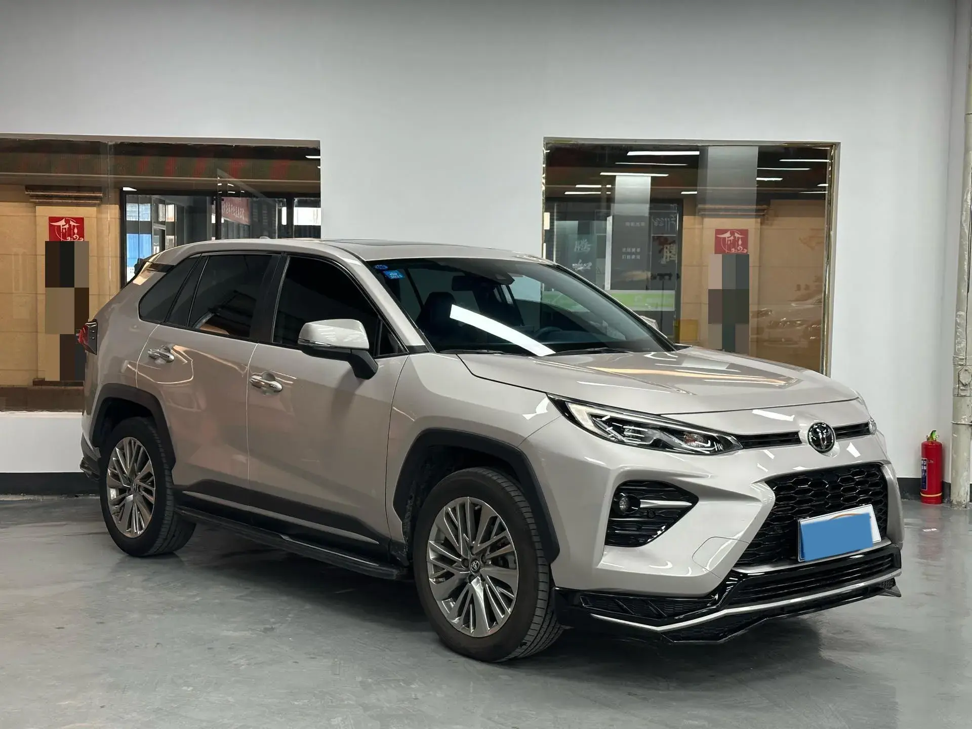 2020 TOYOTA WILDLANDER thumbnail 3