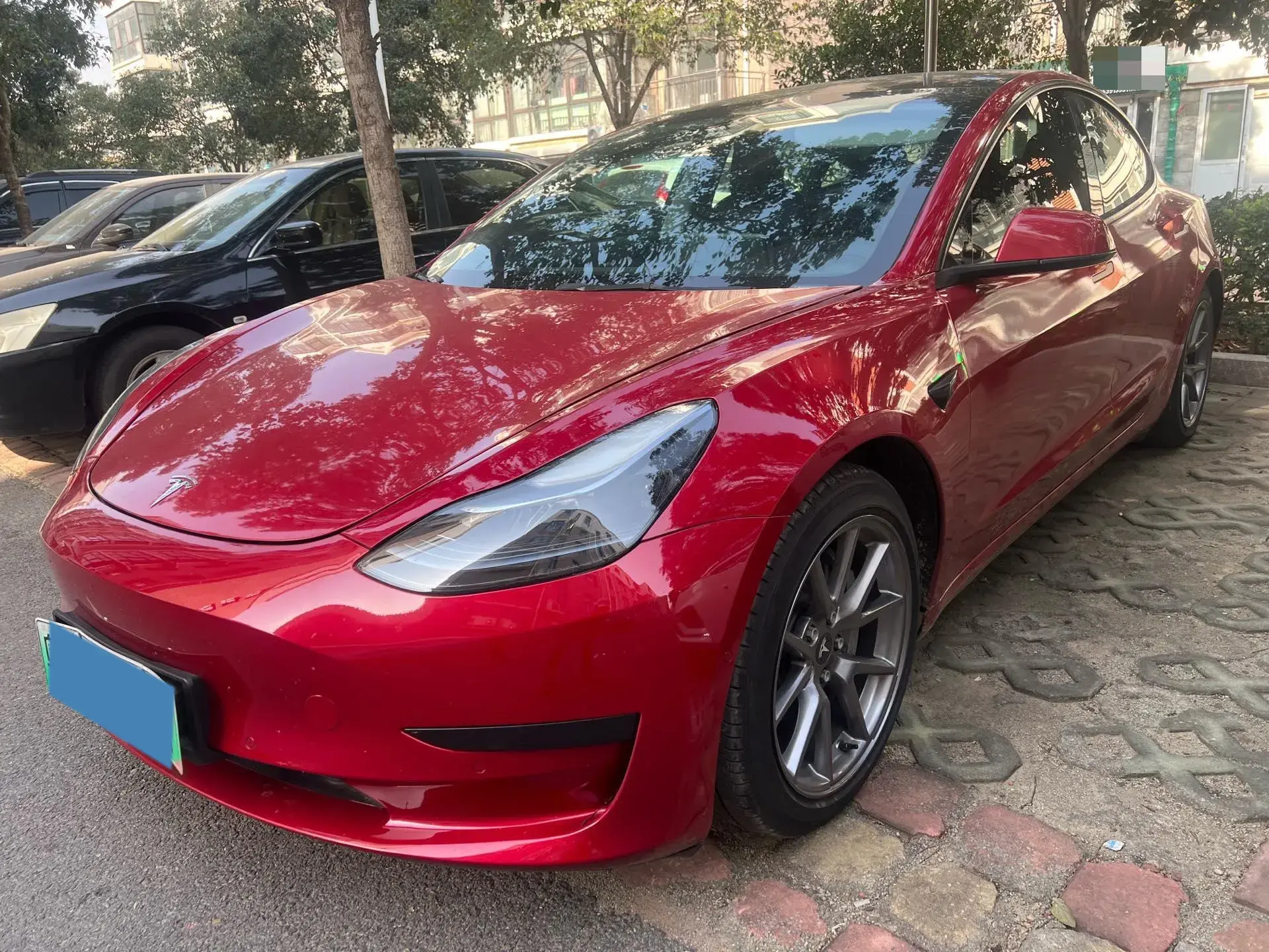 2022 TESLA MODEL view 1