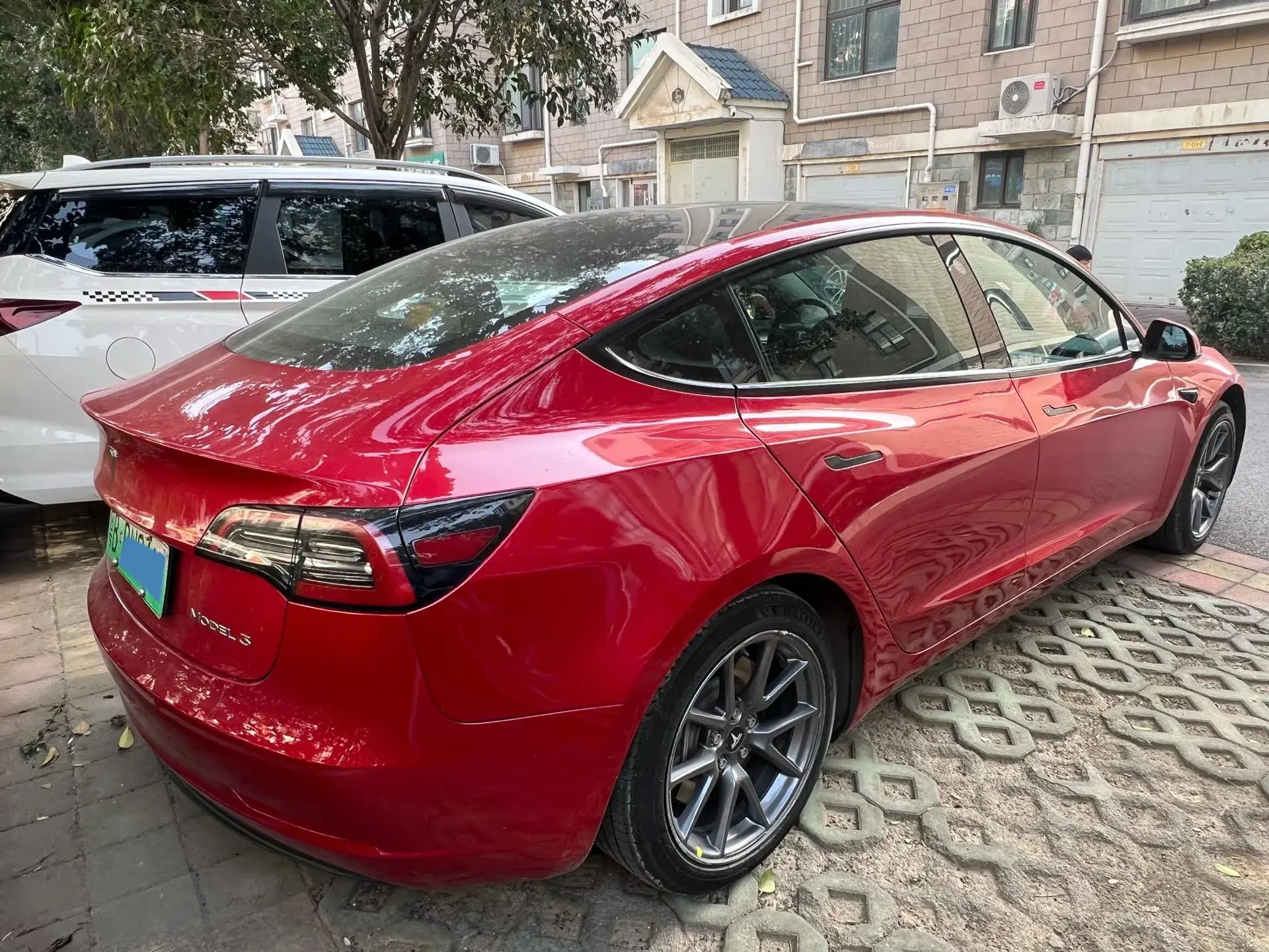 2022 TESLA MODEL thumbnail 3