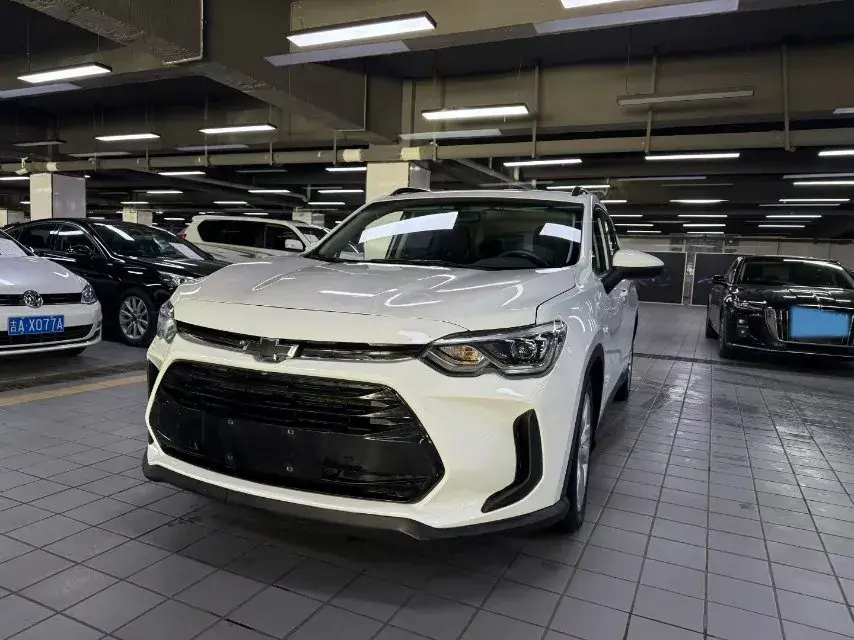 2018 CHEVROLET ORLANDO view 1