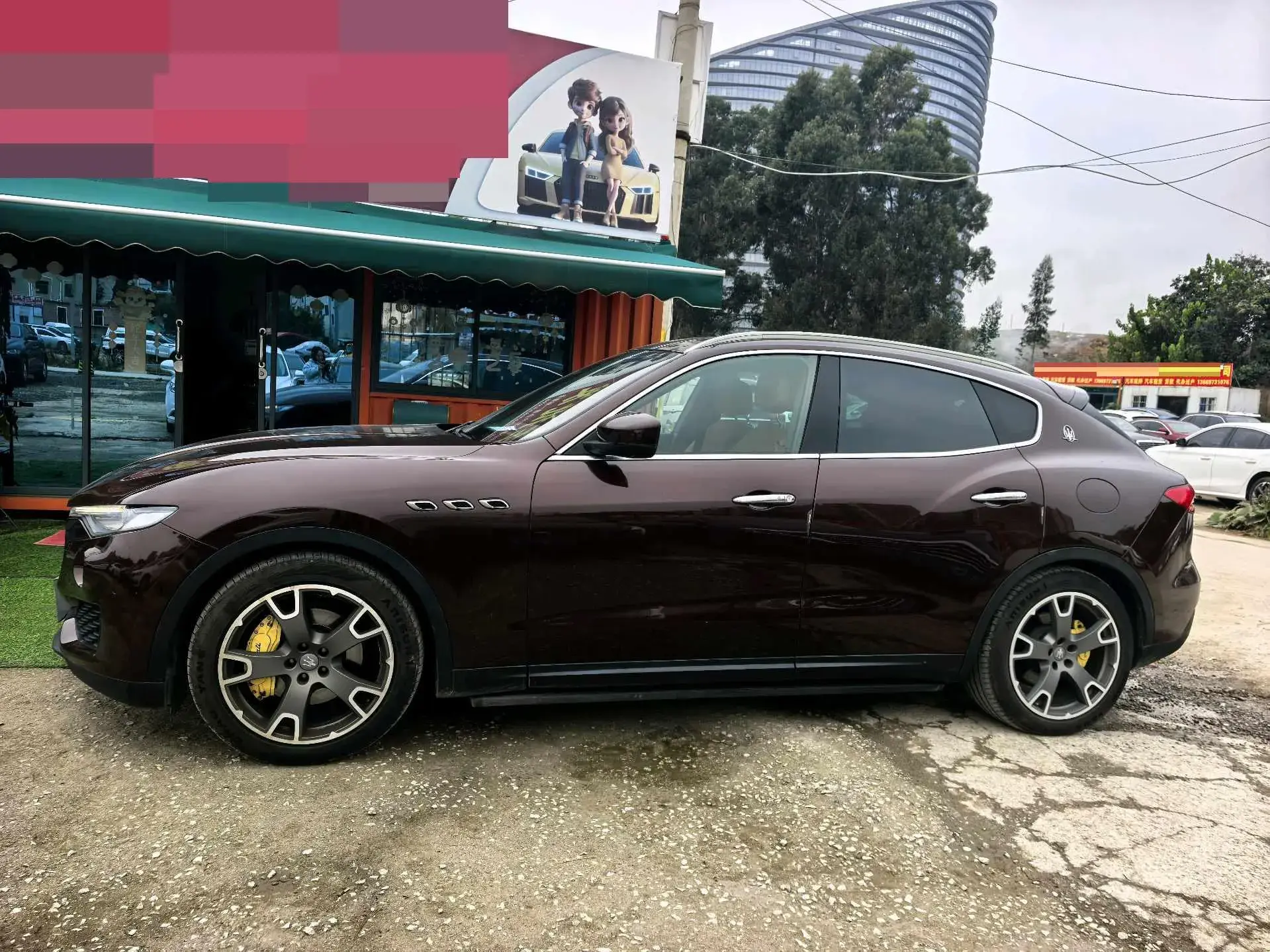 2018 MASERATI LEVANTE thumbnail 3