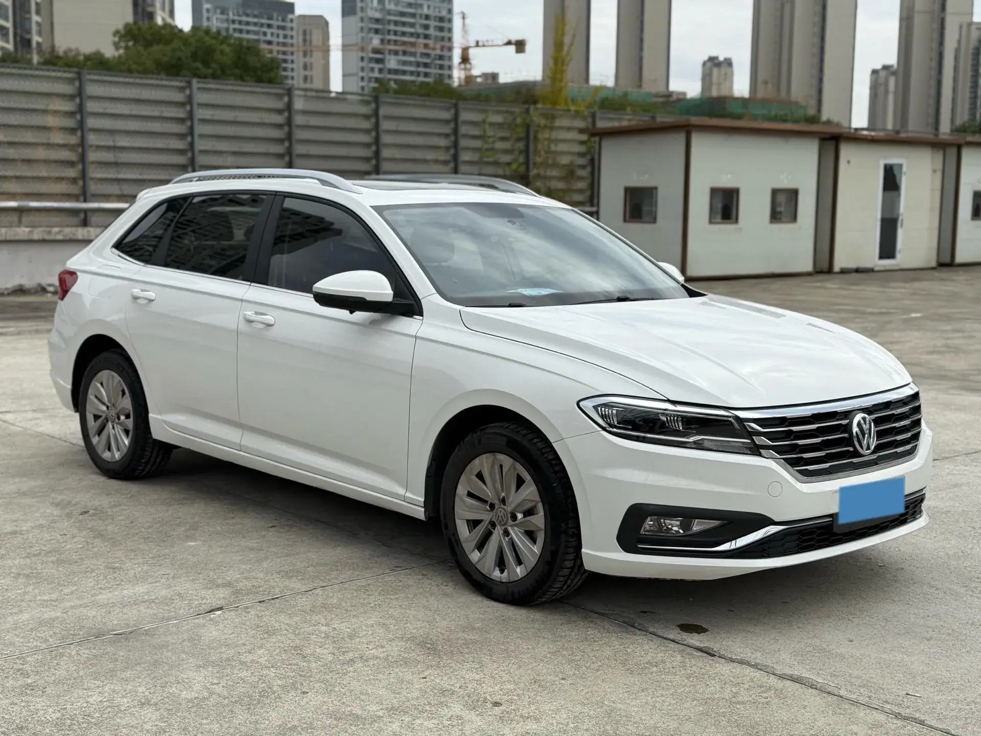 2019 VOLKSWAGEN LAVIDA thumbnail 2