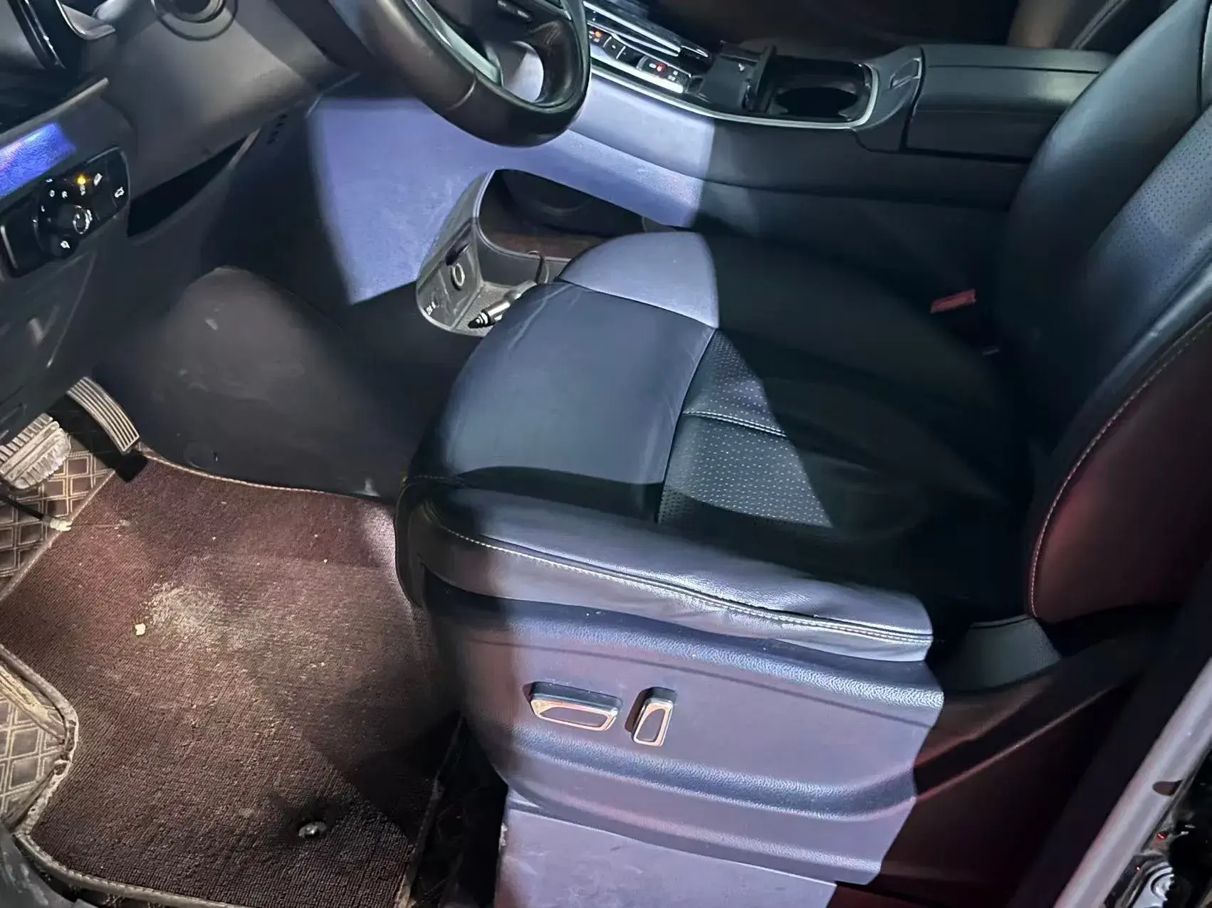 2021 GAC TRUMPCHI thumbnail 3