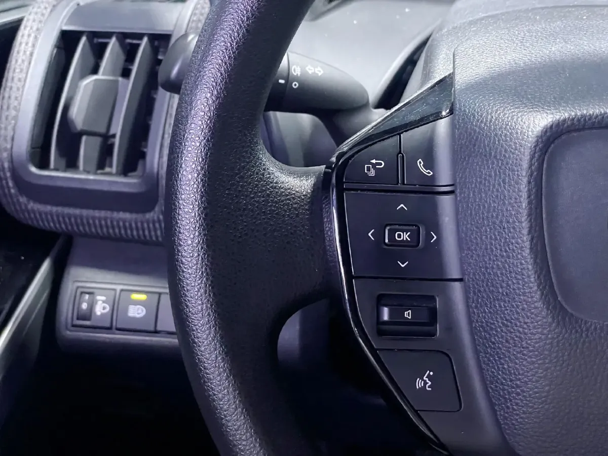 2022 Toyota bZ4X BEV 66.7KWH,autocango,china used car exporter,china ev exporter,chinese used car exporter,chinese used ev exporter