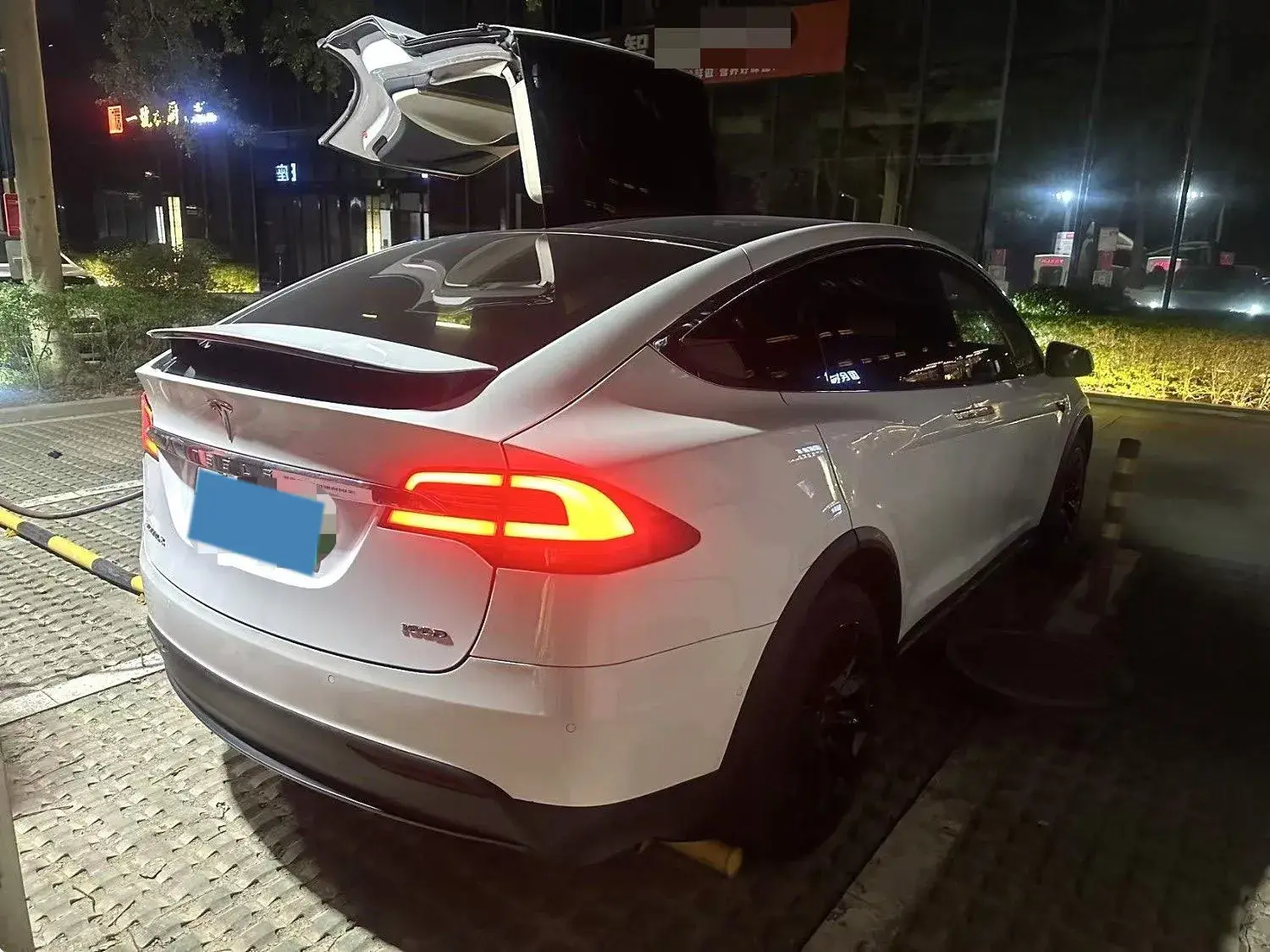 2016 TESLA MODEL thumbnail 2