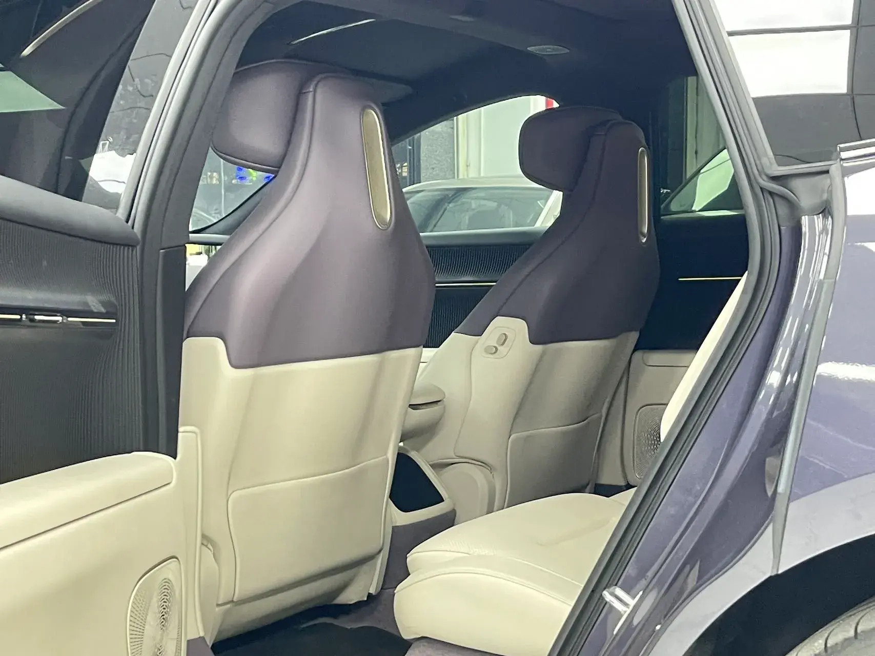 2023 AVATR 12 thumbnail 3