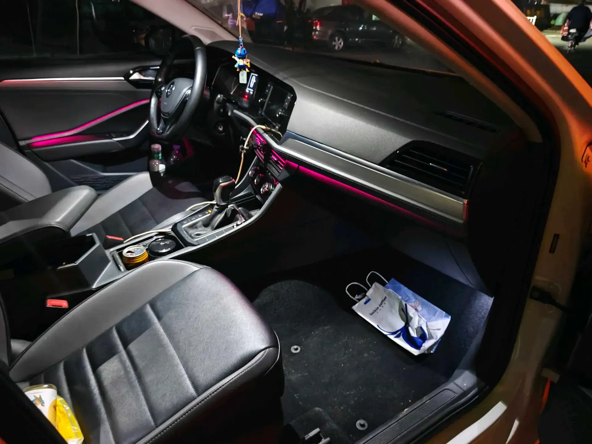 2019 VOLKSWAGEN SAGITAR thumbnail 4