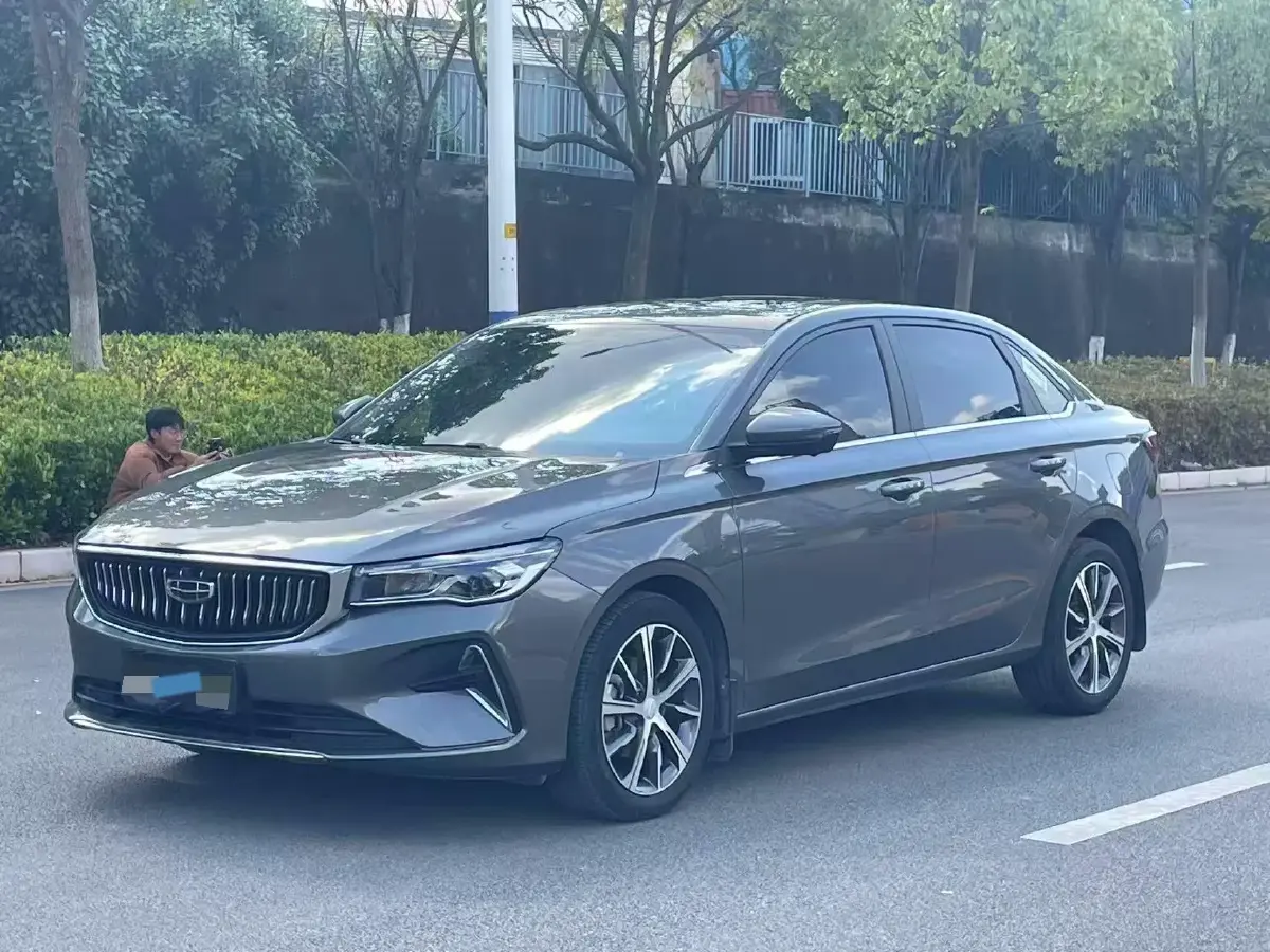 2022 Geely Emgrand L 1.4T 141HP L4 CVT