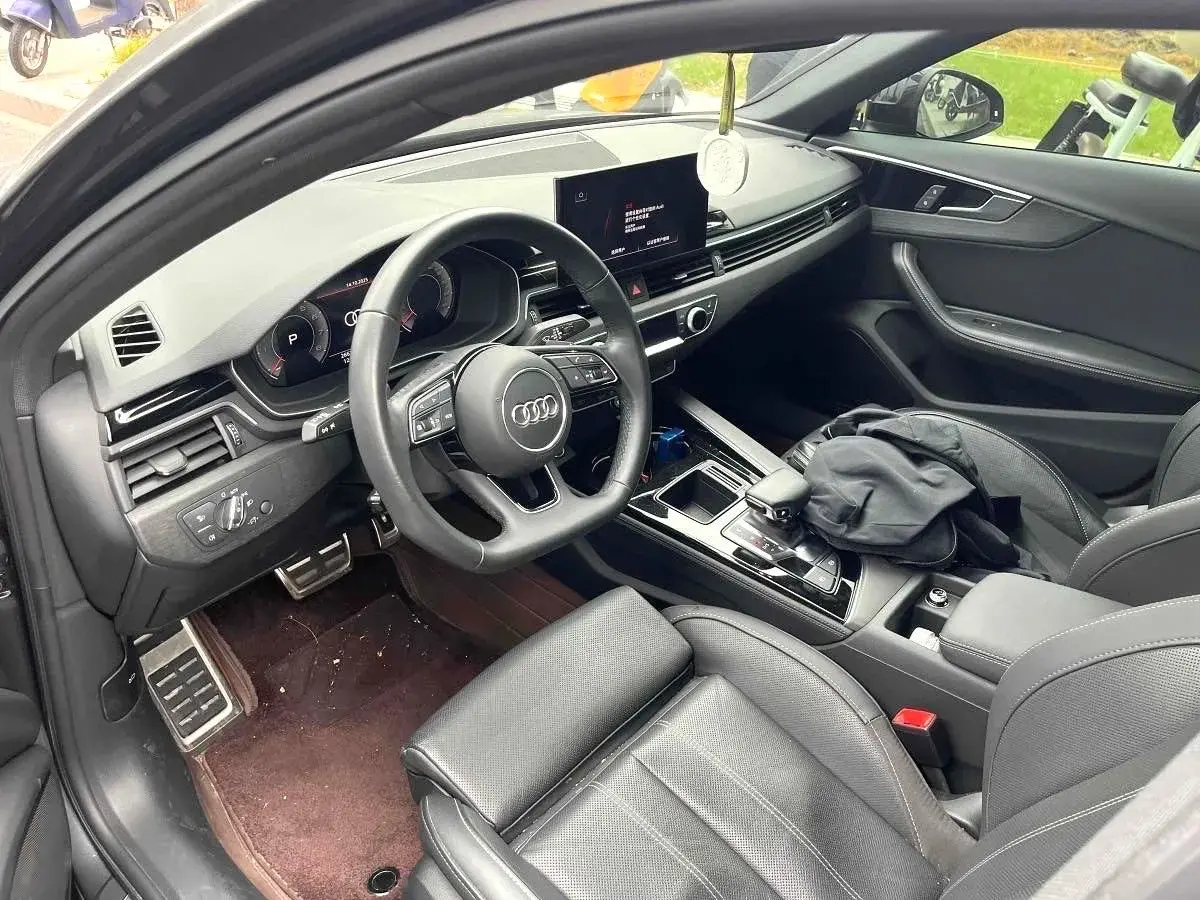 2022 AUDI A4L thumbnail 3