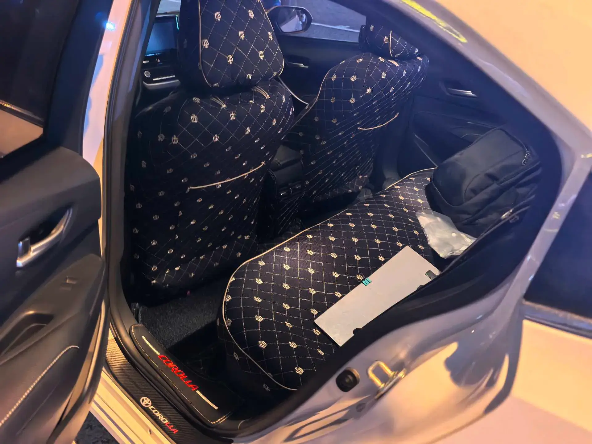 2021 TOYOTA COROLLA thumbnail 3