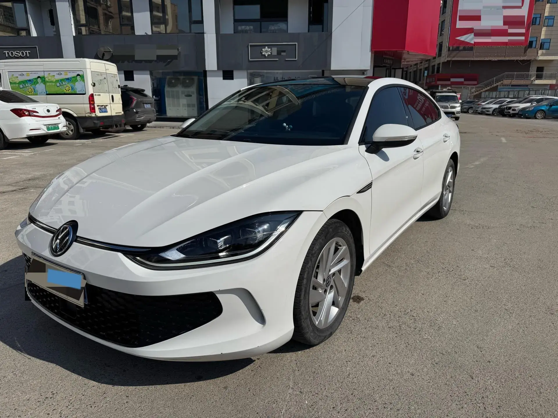 2023 VOLKSWAGEN LAMANDO view 1