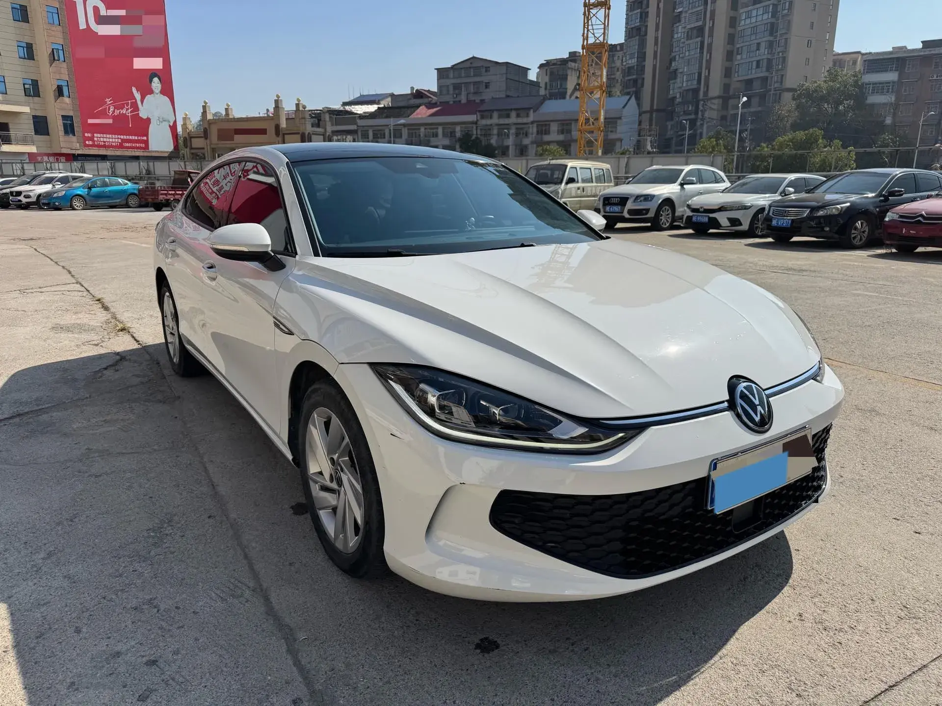 2023 VOLKSWAGEN LAMANDO thumbnail 3