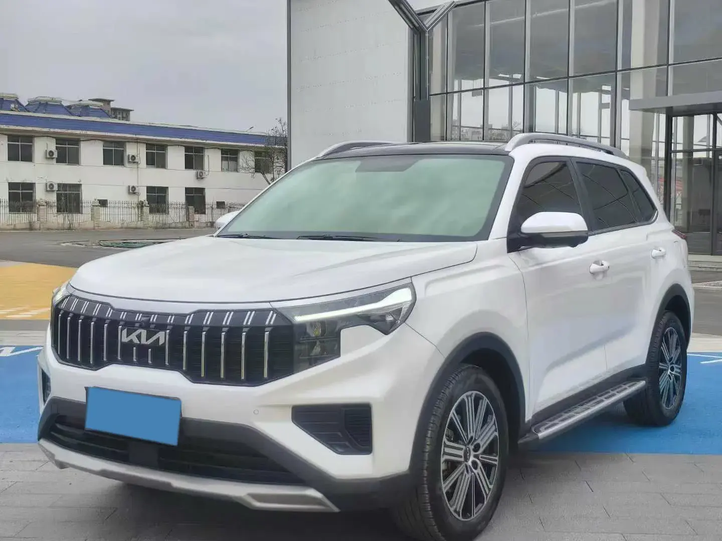 2021 KIA SPORTAGE view 1