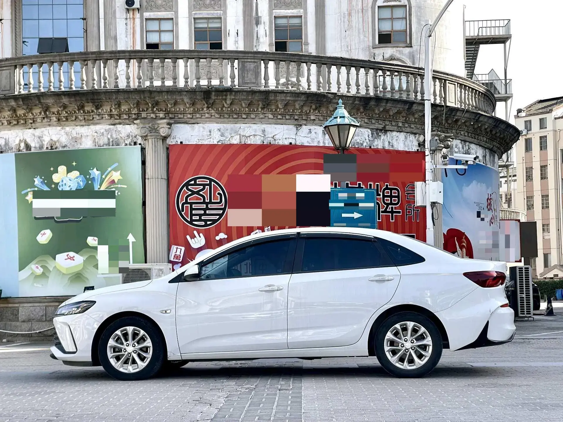 2023 CHEVROLET MONZA thumbnail 3