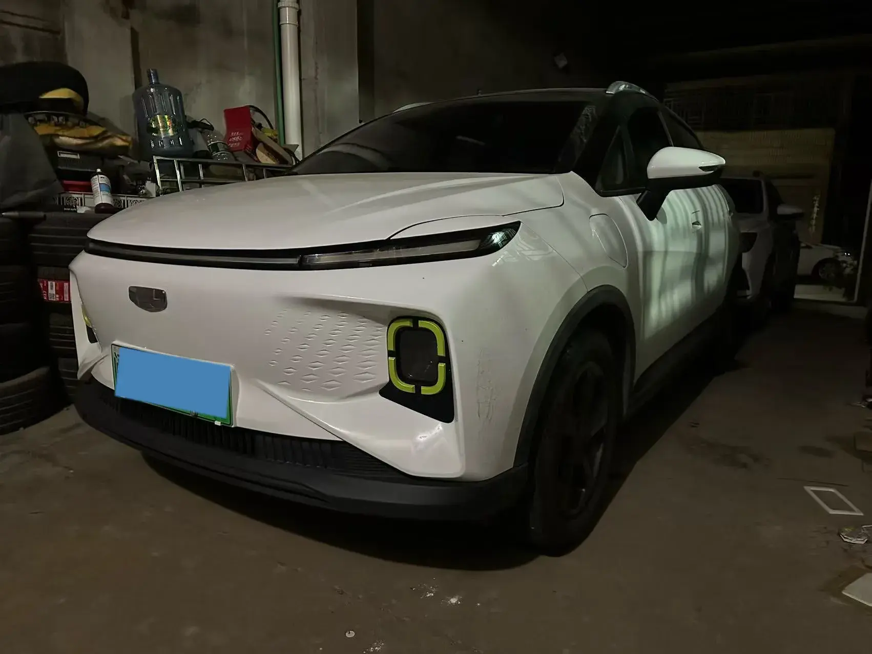 2022 GEOMETRY E view 1