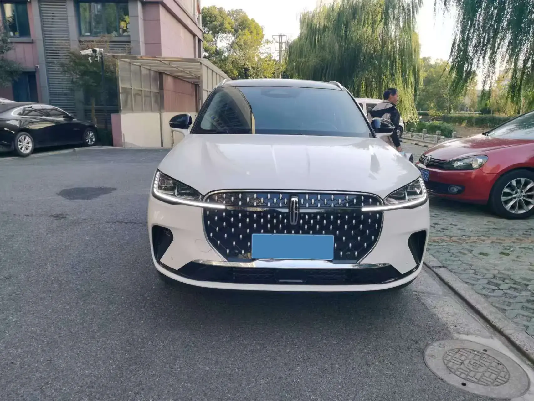 2023 LINCOLN CORSAIR thumbnail 3