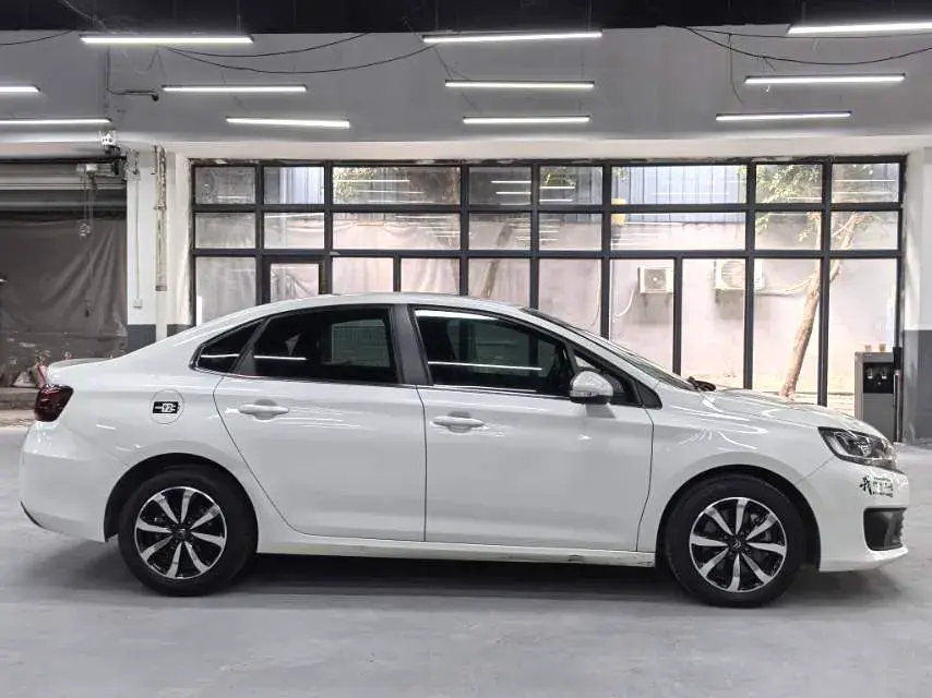 2018 CITROEN C4 thumbnail 4