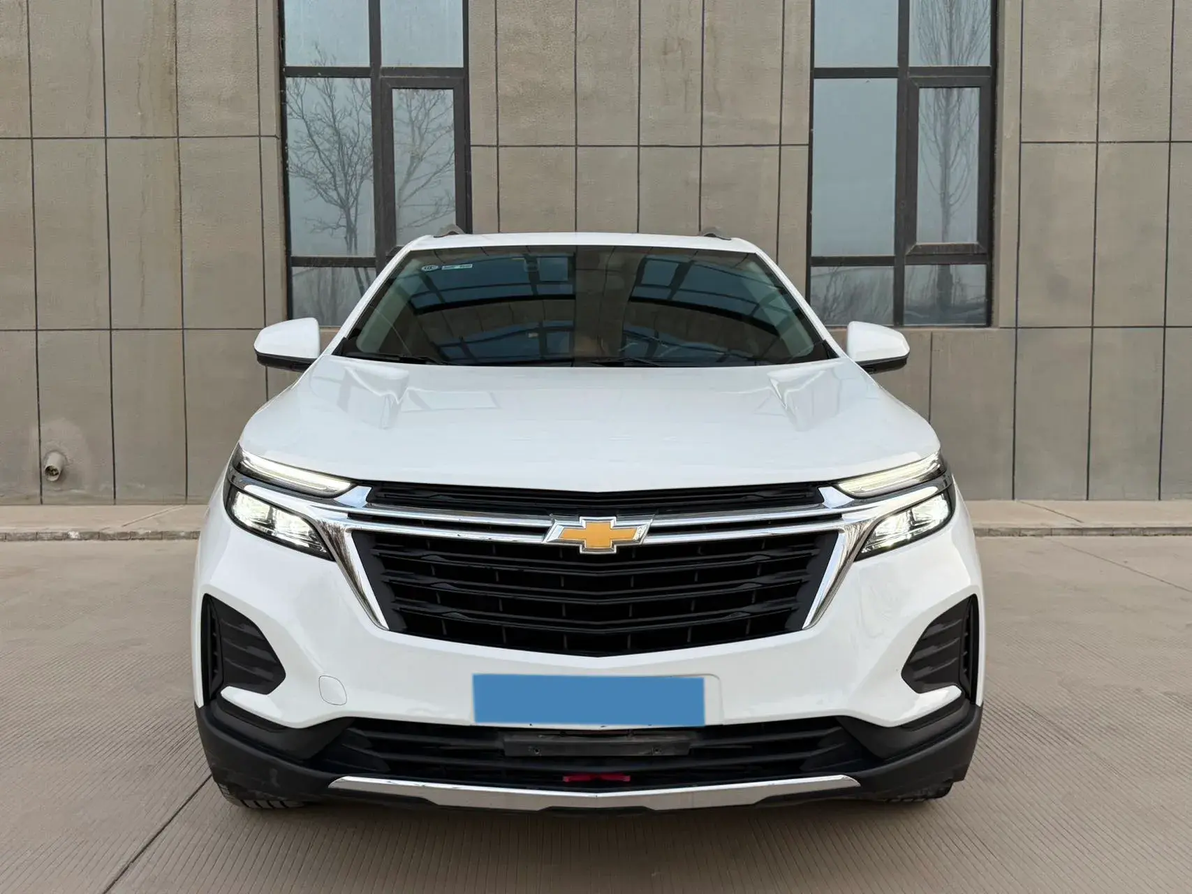 2022 CHEVROLET EQUINOX thumbnail 3