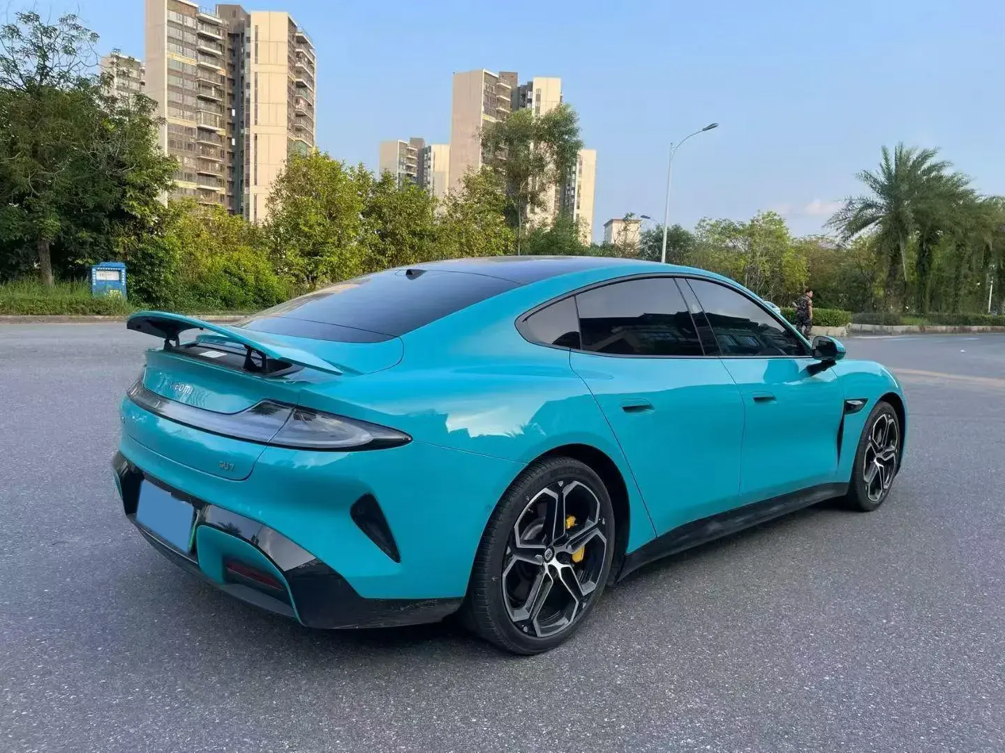 2024 MI SU7 thumbnail 4