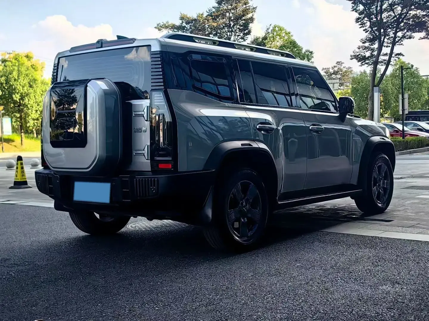 2023 JETOUR TRAVELLER thumbnail 4