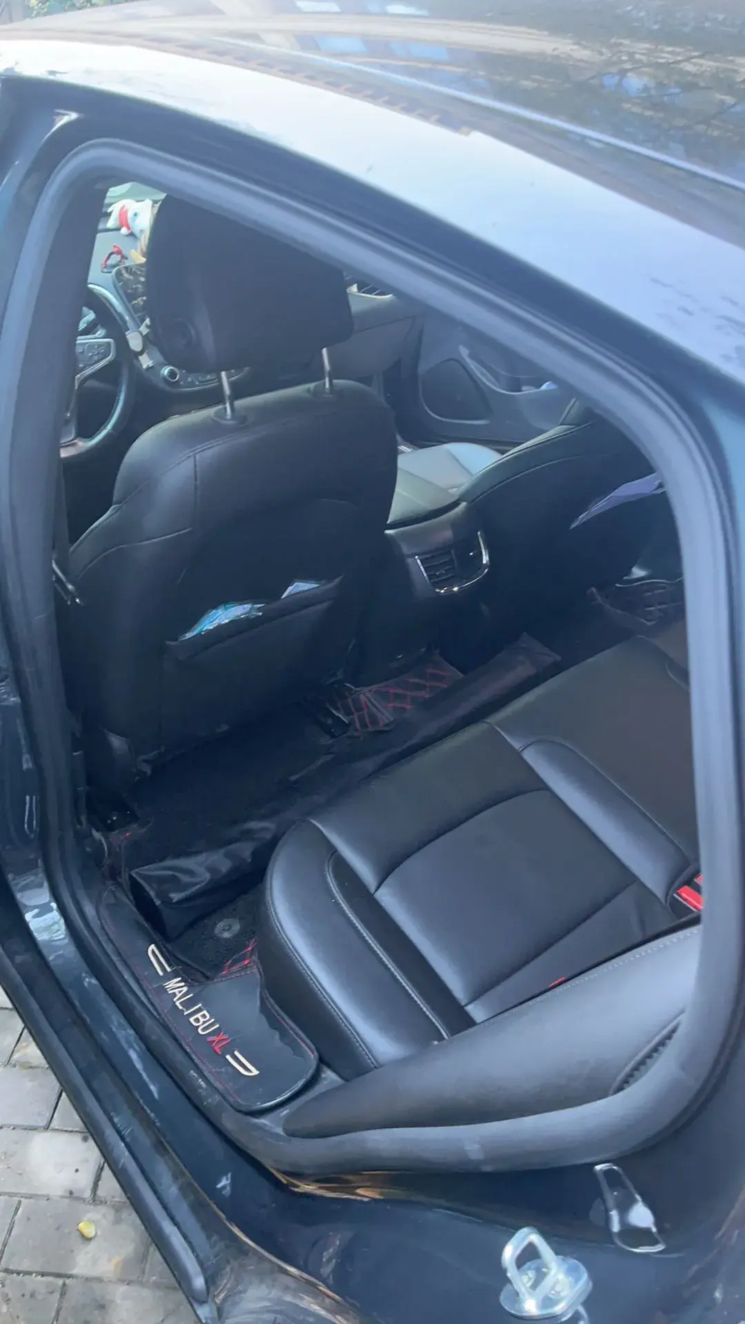 2018 CHEVROLET MALIBU thumbnail 4