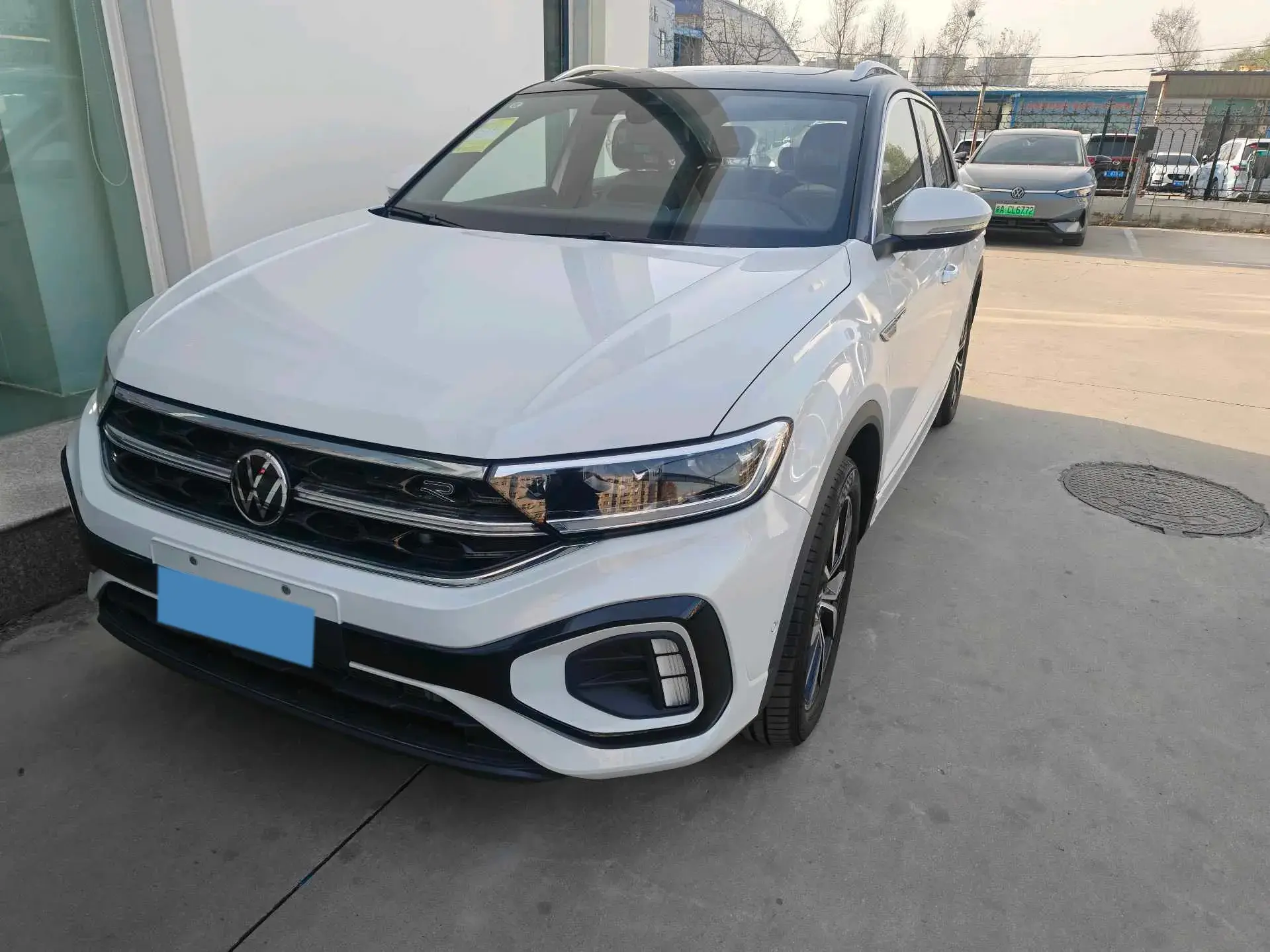 2025 VOLKSWAGEN T-ROC view 1