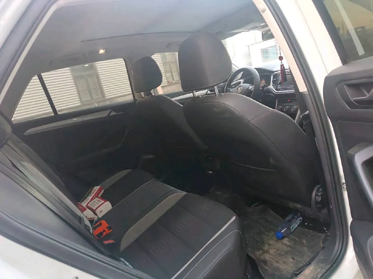 2019 Volkswagen T-Roc 1.4T 131HP L4 7DCT,autocango,china used car exporter,china ev exporter,chinese used car exporter,chinese used ev exporter