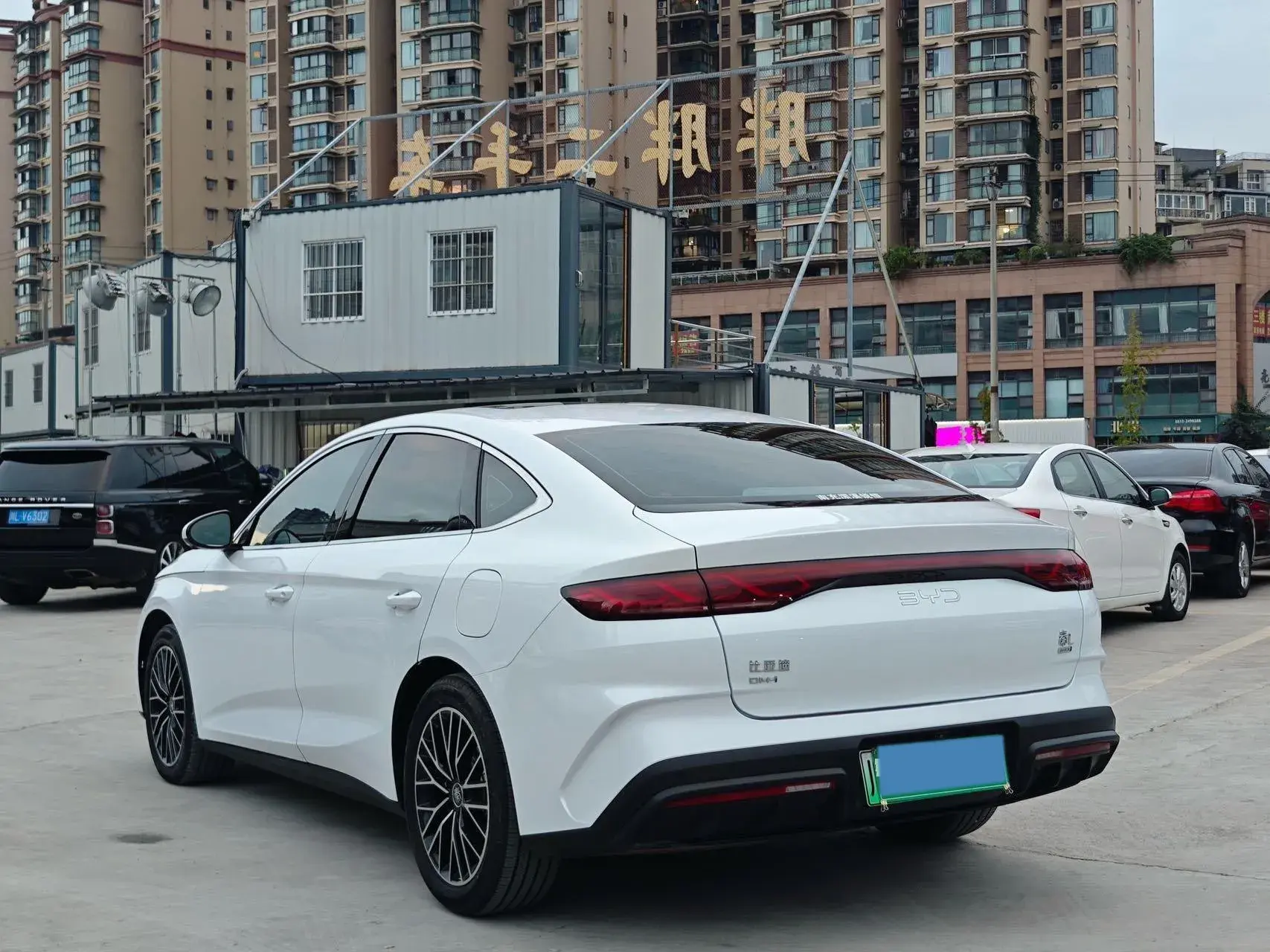 2024 BYD QINL thumbnail 3