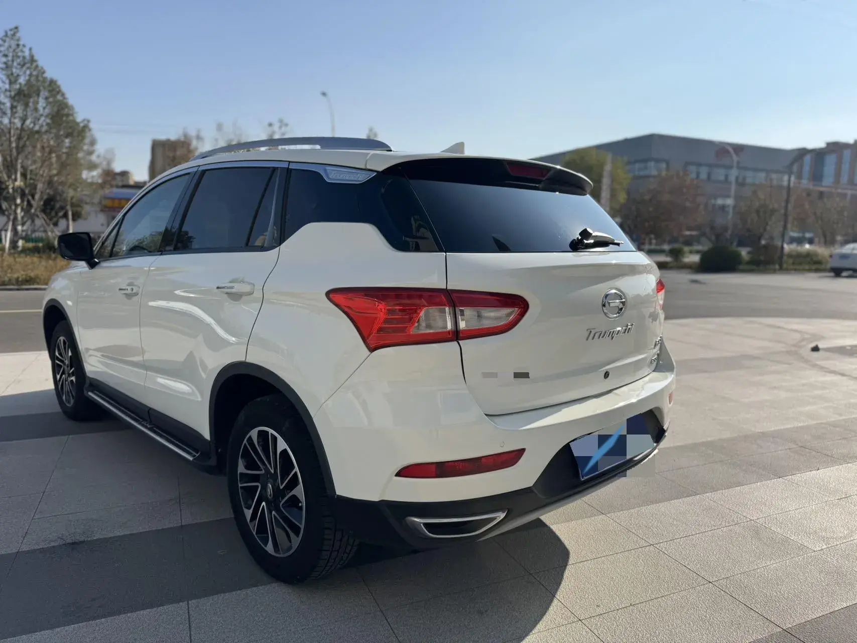 2017 GAC TRUMPCHI thumbnail 4