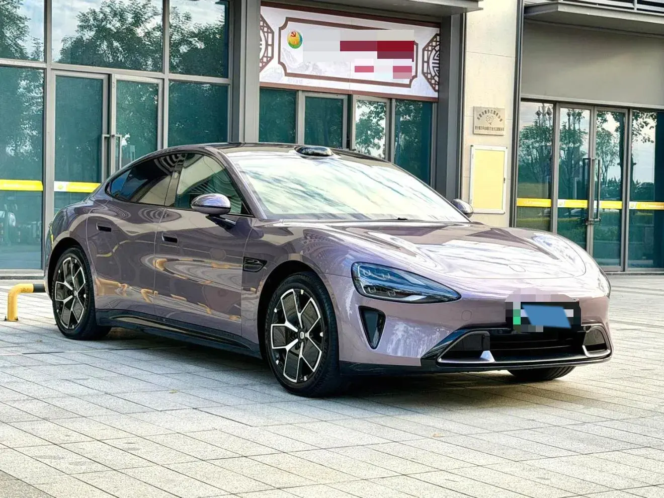 2024 MI SU7 thumbnail 3