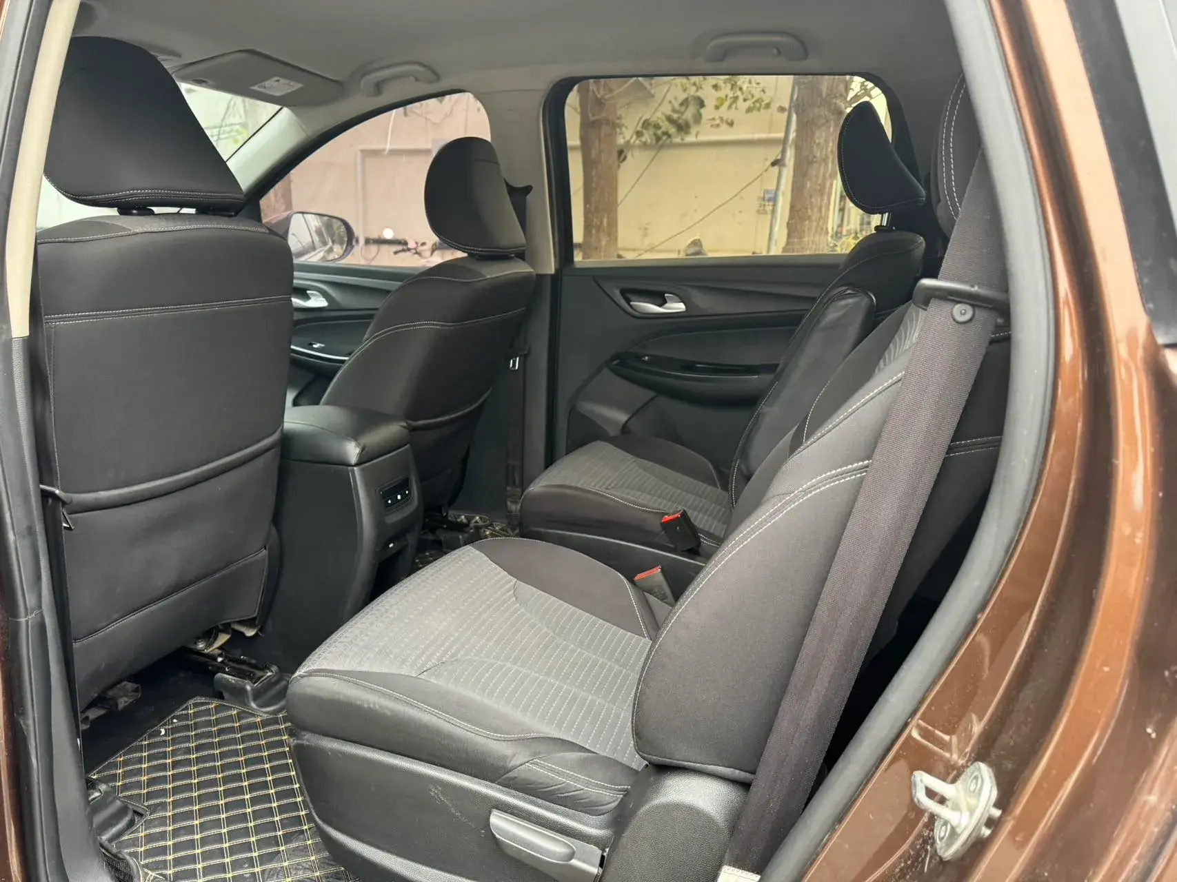 2016 BAOJUN 730 thumbnail 4